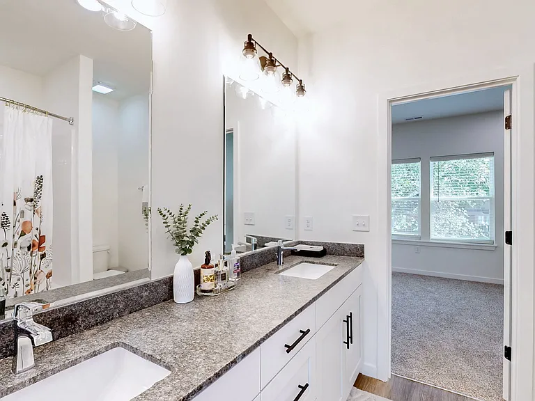 Bull Run Townhomes — Photo 29