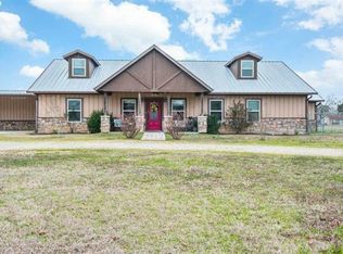 465 N Center St, Blossom, TX 75416