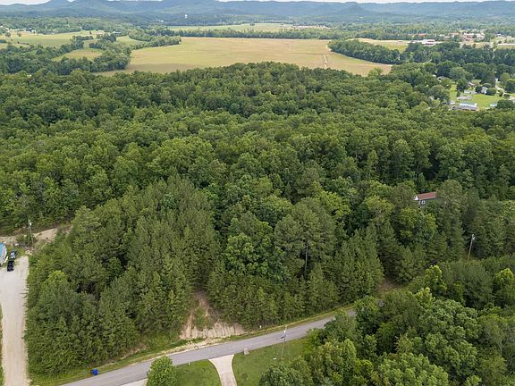 4th image of 16 Evergreen Rd