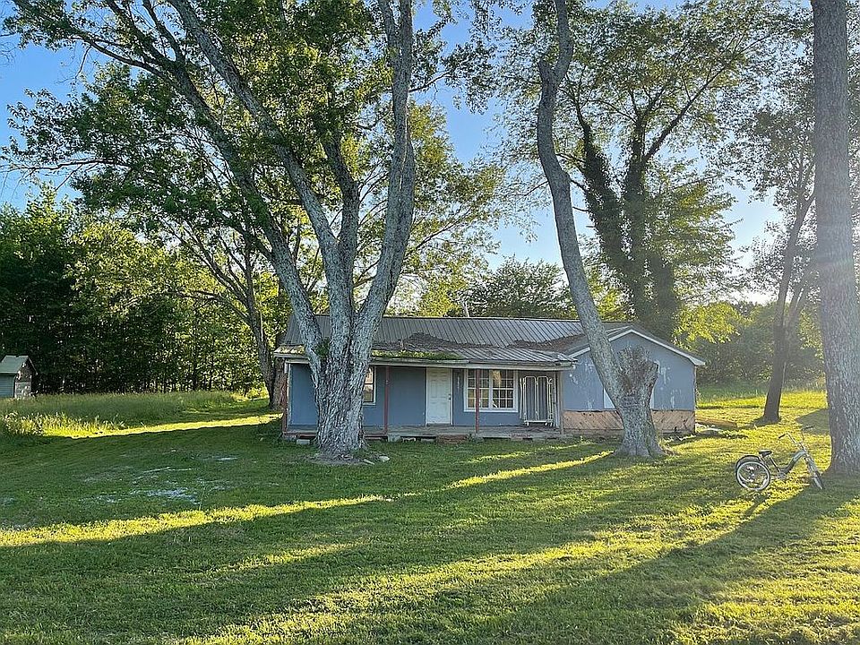 2nd image of 842 Morris Rd
