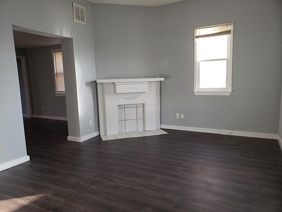 3rd image of 2545 Park Ave