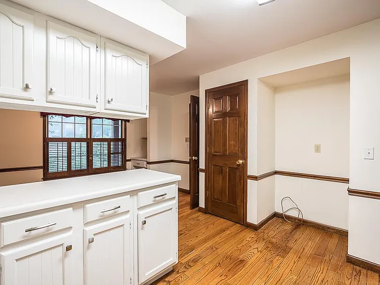 14349 Cypress Hill Dr — Photo 8