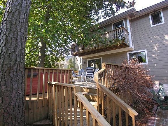 Stairway from lower yard/patio to upper deck