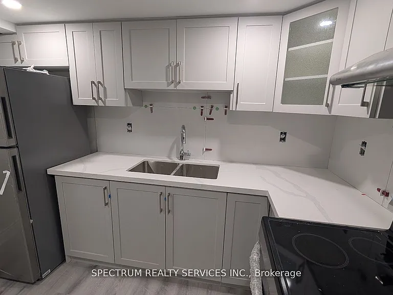 1525 Cranberry Cres #BASEMENT — Photo 4