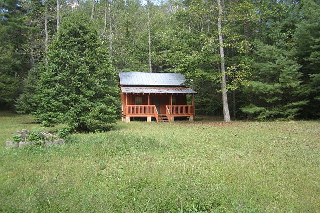 1st image of 590 Creekview Dr