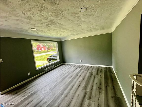 5th image of 16310 Judson Dr