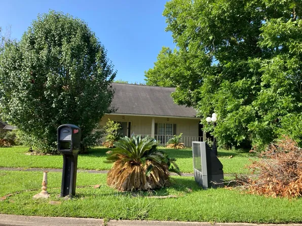 10334 Sunny Cline Dr, Baton Rouge, LA 70814