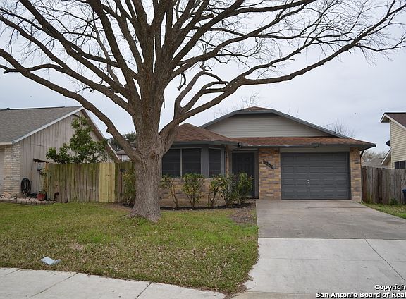 3rd image of 6250 Candlewick Ct