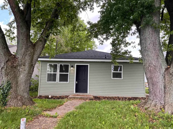 2108 W Memorial Dr, Muncie, IN 47302