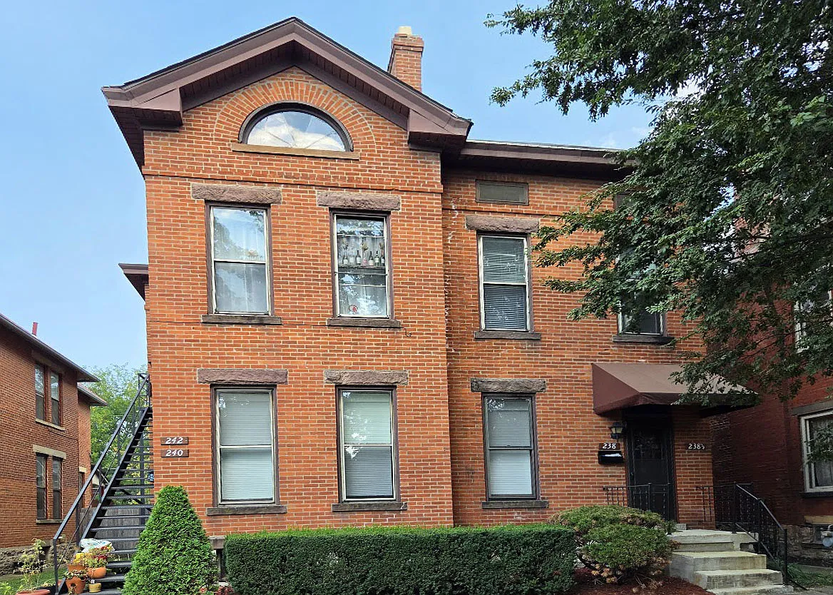 2 bed, $1,395 — Photo 1