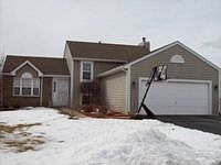 1st image of 901 E Chicory Ln