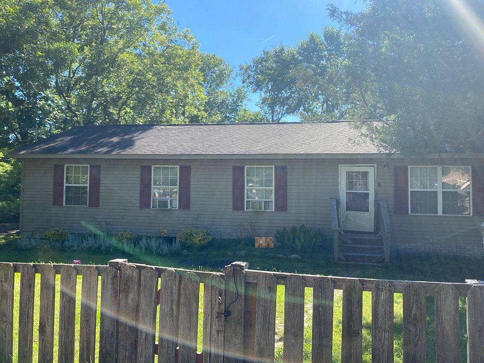 1st image of 206 Morris St
