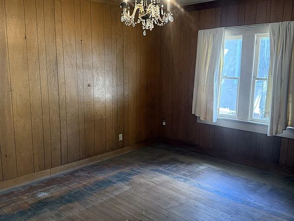 5th image of 4122 1st Ave