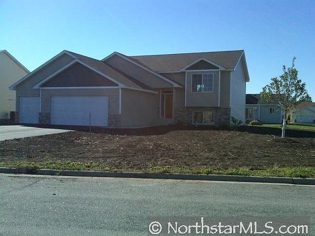 1st image of 1101 Scott Ln