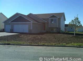1101 Scott Ln, Belle Plaine, MN 56011