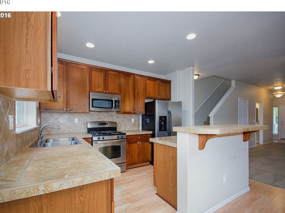 1st image of 4631 SE Sandalwood St