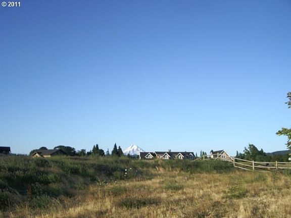 2nd image of 5 Mountain View Dr