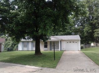 3 Sherry Dr, Fairview Heights, IL 62208