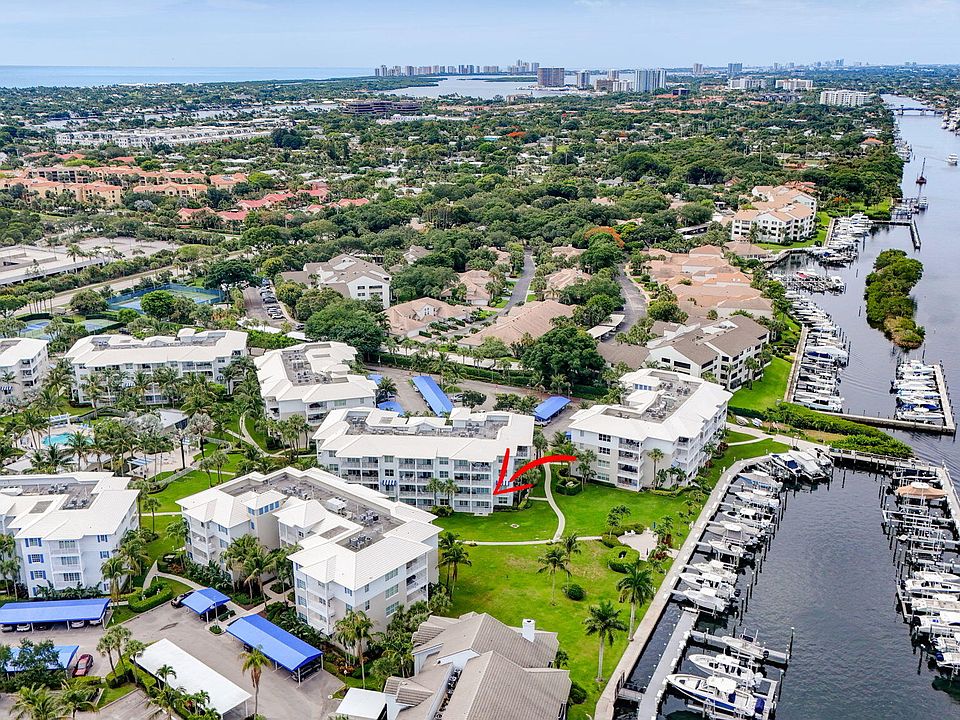 1st image of 712 Bay Colony Drive S