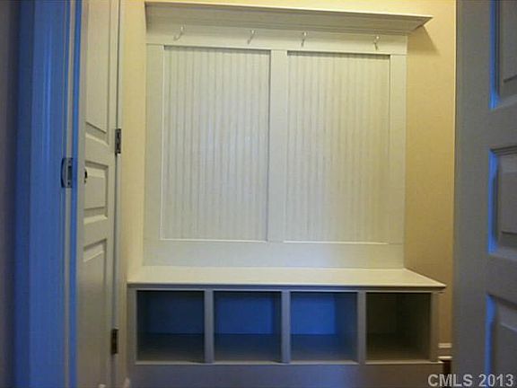 3rd image of 231 Quail Crossing Dr #313