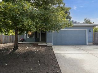 1065 SW View Crest Dr, Dundee, OR 97115