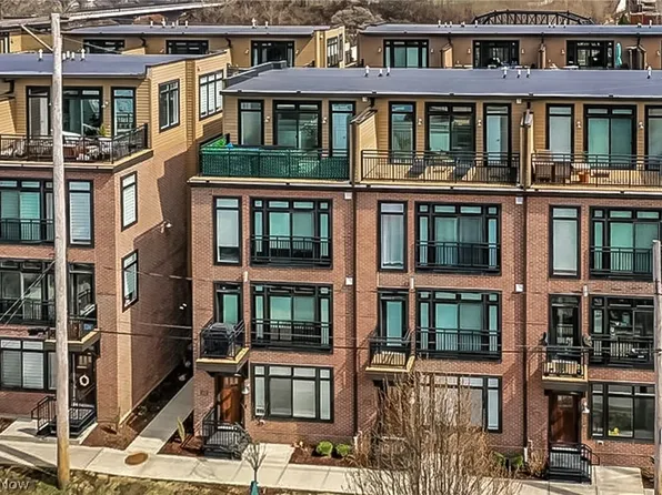 2283 W 19th St, Cleveland, OH 44113