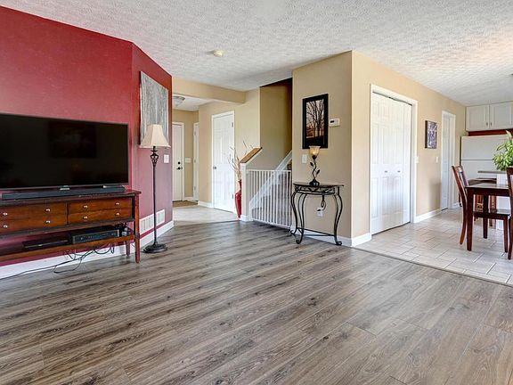 5th image of 9150 Windy Creek Dr