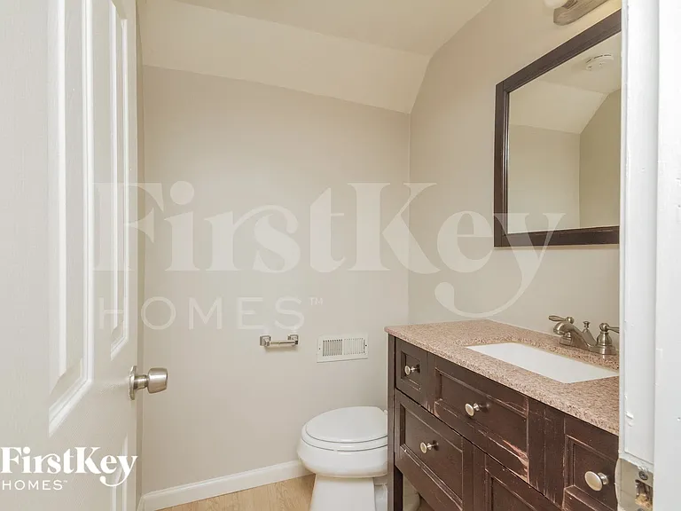 15006 Avers Ave — Photo 8