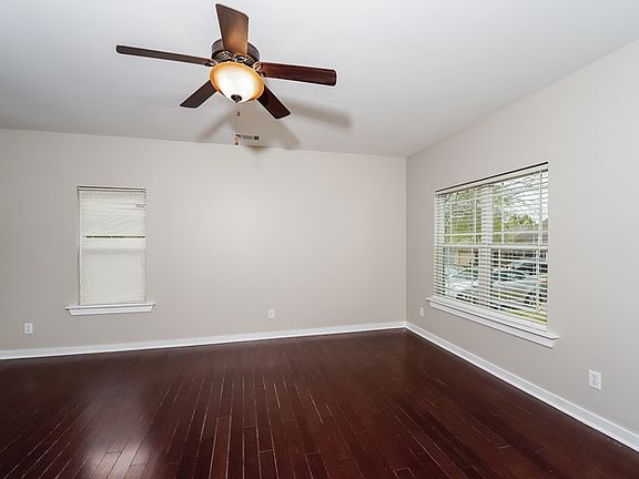 4th image of 360 Hathaway Ln