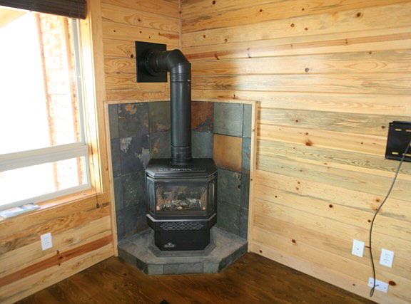 5th image of 531 Leesburg Ln