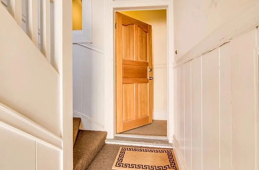 2 bed, 1150 sqft, $6,800 — Photo 3