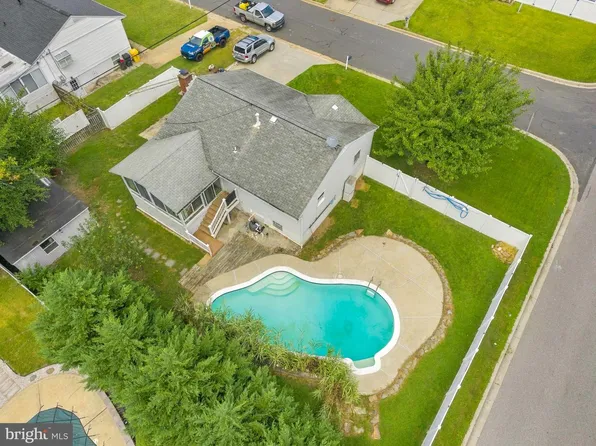 763 216th St, Pasadena, MD 21122