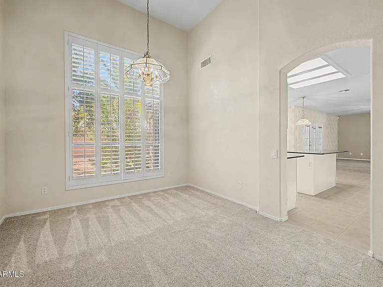 1722 E Samuel Dr — Photo 11