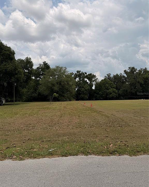 1st image of NE 4th St Lot 4
