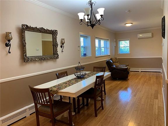 3rd image of 860 Linda Ave