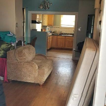 4th image of 45 Bush Ave