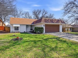 2879 Elsinor Dr, Fort Worth, TX 76116