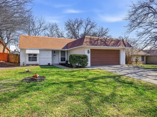 2879 Elsinor Dr, Fort Worth, TX 76116