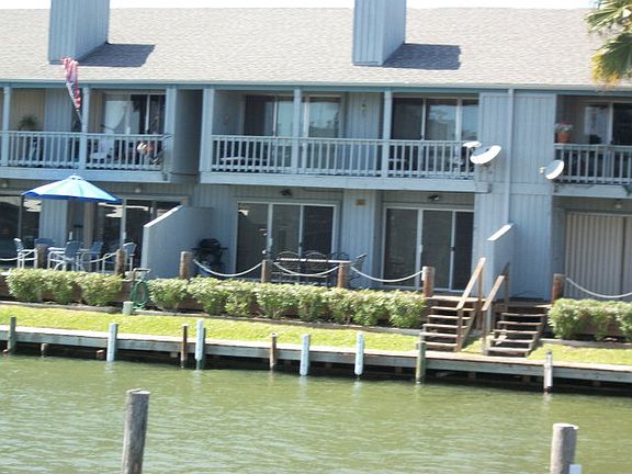 2nd image of 207 Nassau Dr