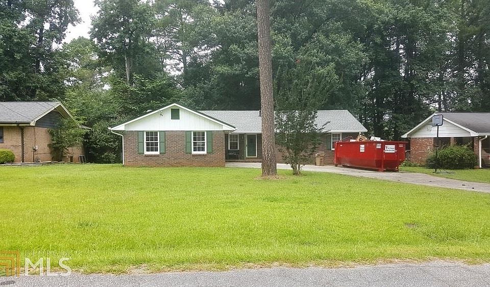 1st image of 3281 Poplar Dr