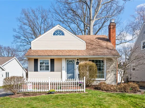411 Elmwood Rd, Bay Village, OH 44140