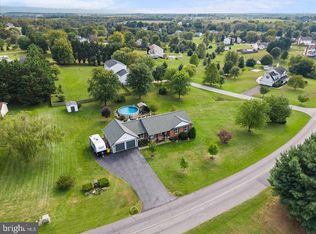 1011 Cloverdale Rd, Charles Town, WV 25414