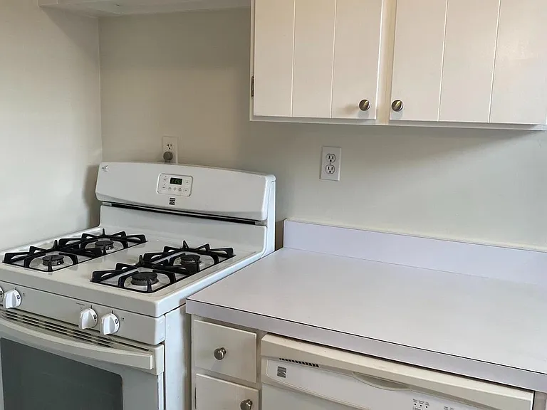 1300 N Meade St #22 — Photo 14