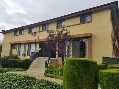 2nd image of 1983 N Vermont Ave #10