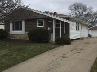 4886 N 104th St, Milwaukee, WI 53225