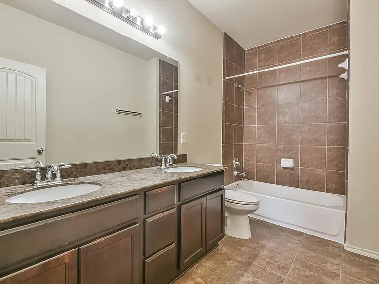 18226 Chianti Ridge Dr — Photo 6