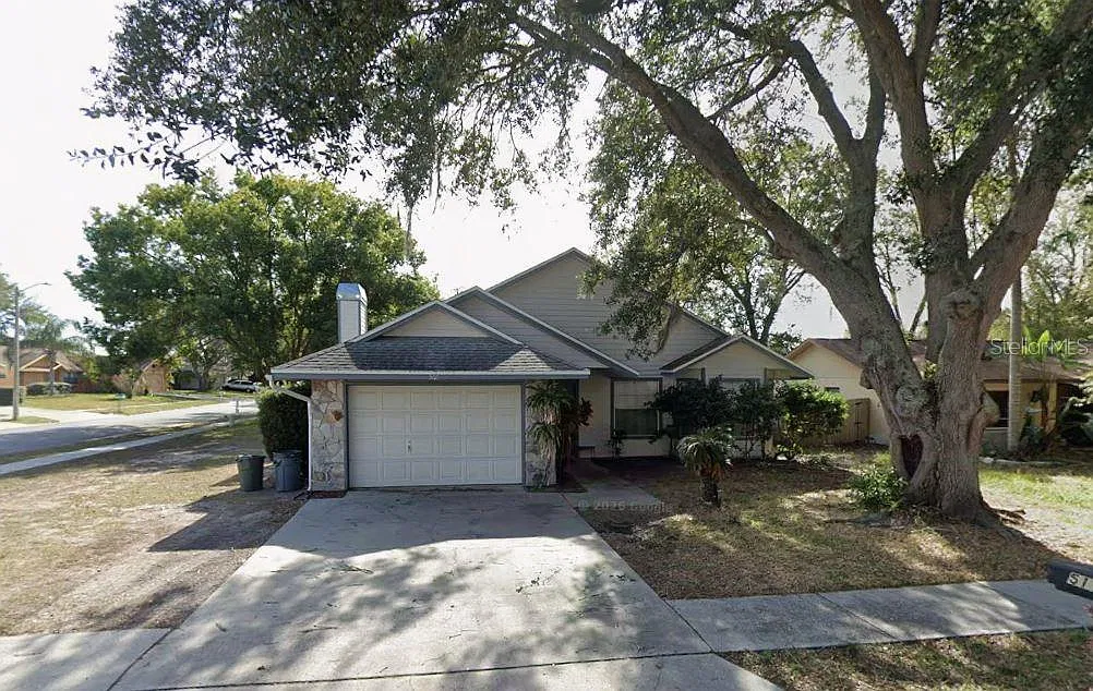 3 bed, 2.0 bath, 1446 sqft, $1,895 — Photo 1
