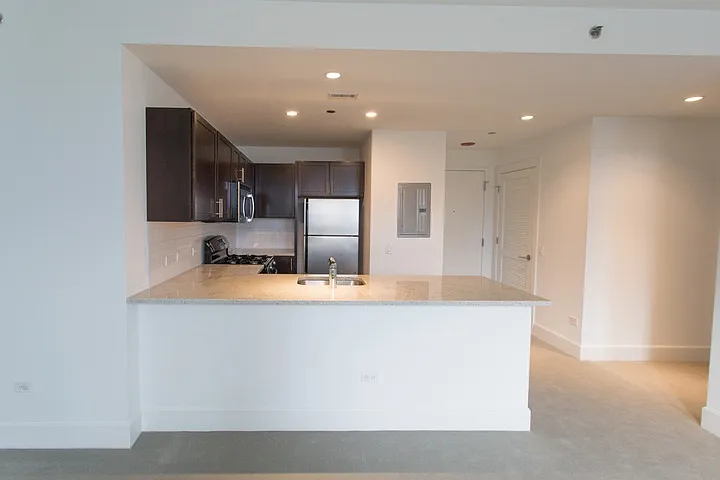 Shoreland — Photo 187