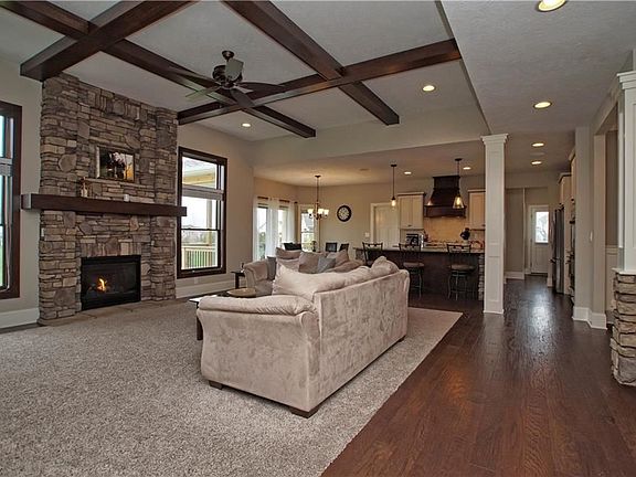 2nd image of 4339 Fox Glen Dr