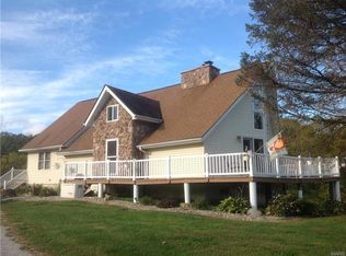 9444 Schaefer Rd, Staunton, IL 62088